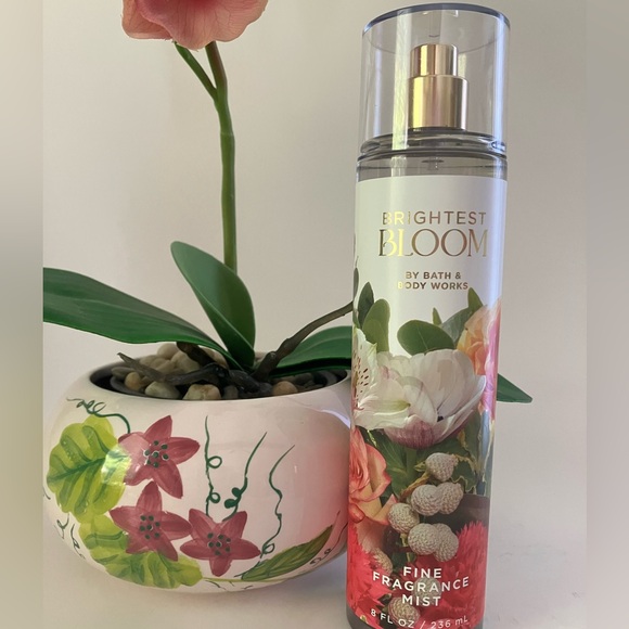 NWT Bath & Body Works Brightest Bloom Collection - Picture 1 of 3